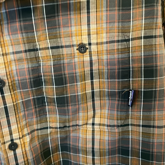 Long-Sleeved Pima Cotton Shirt - Relaxed Fit - Picture 2 of 3